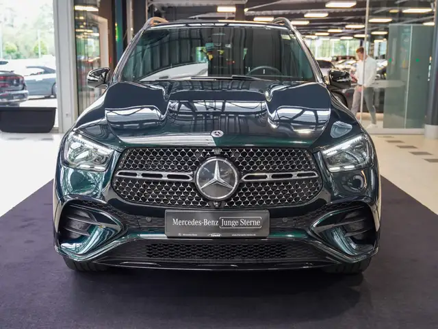 Mercedes-Benz GLE view 9