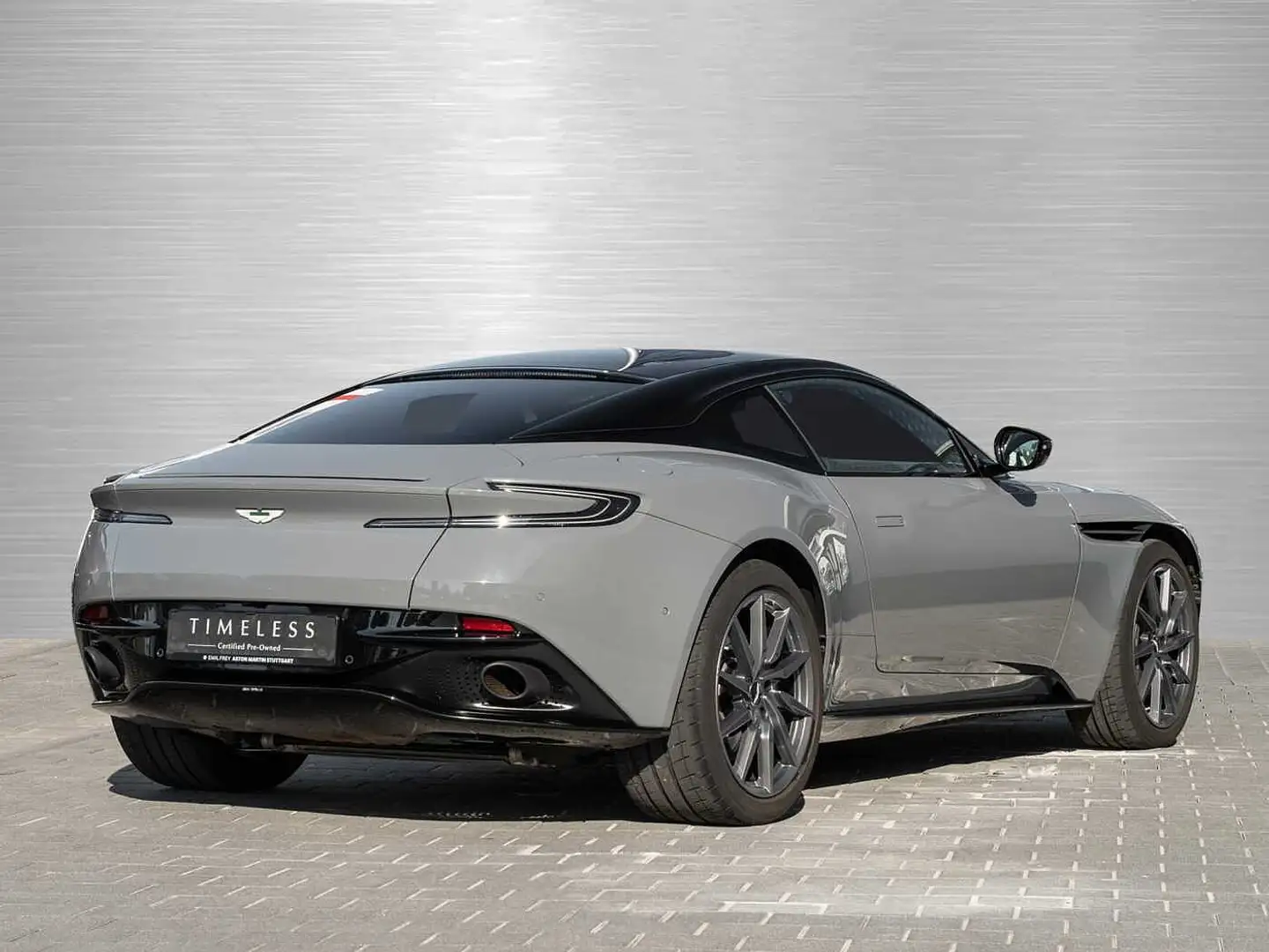 Aston Martin DB11 V8 Coupe Gris - 2