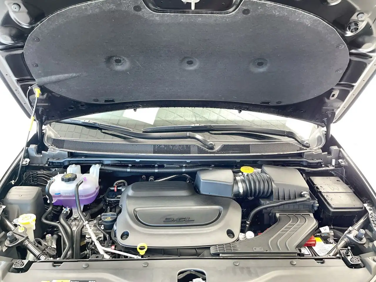 Chrysler Grand Caravan photo Chrysler Grand Caravan