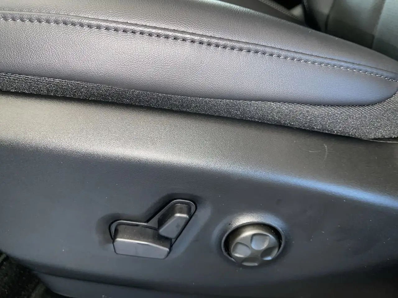 Chrysler Grand Caravan photo Chrysler Grand Caravan