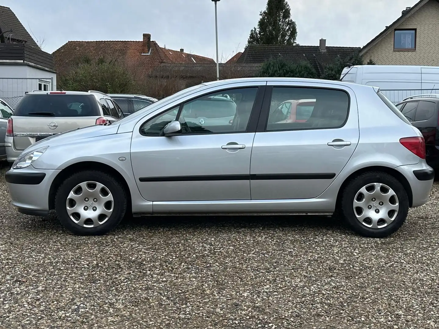 Peugeot 307 1.6 Premium Automatik 8xBereift Scheckheft AHK Silber - 2