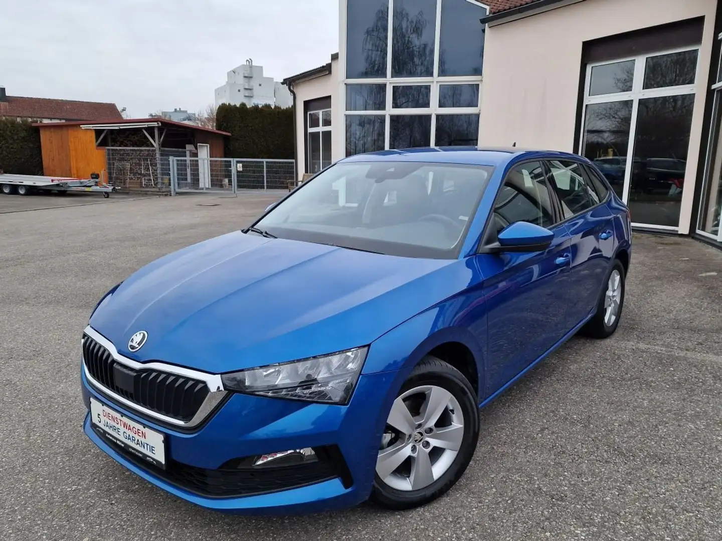 Skoda Scala Ambition Plus mit Ahk Blau - 1