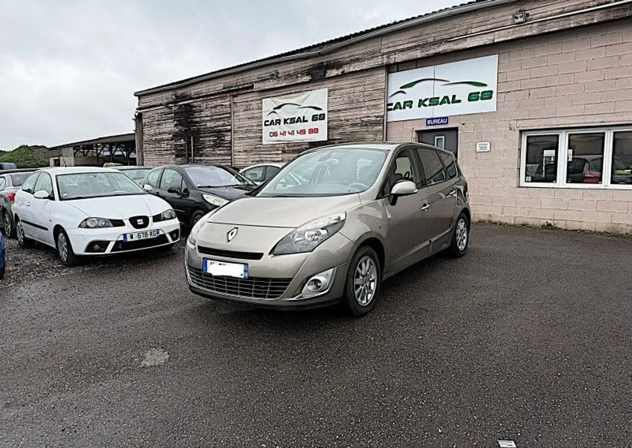 Renault Grand Scenic III 2.0 16V 140CH PRIVILEGE CVT 5 PLACES