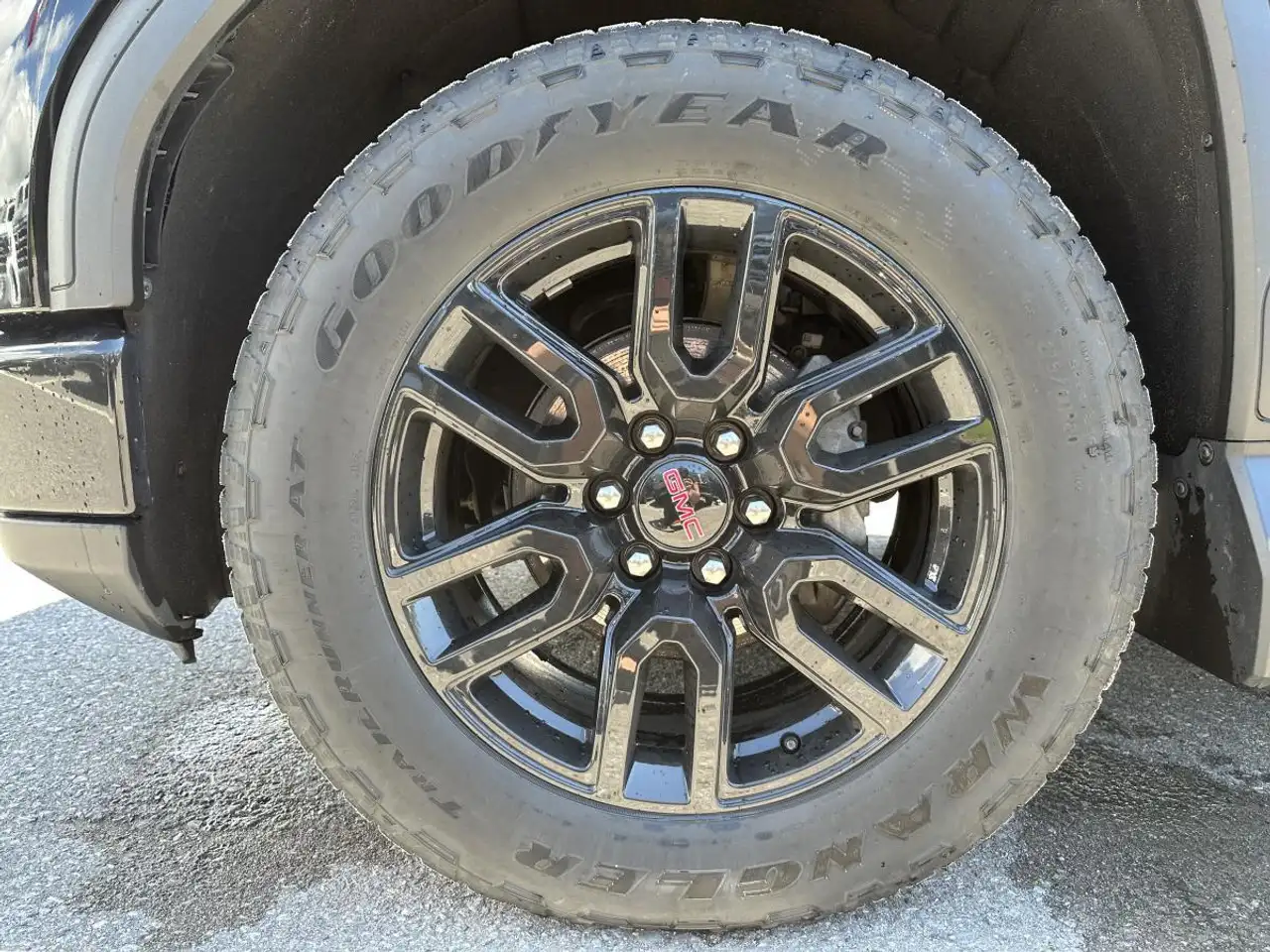 GMC Sierra 1500 photo GMC Sierra 1500