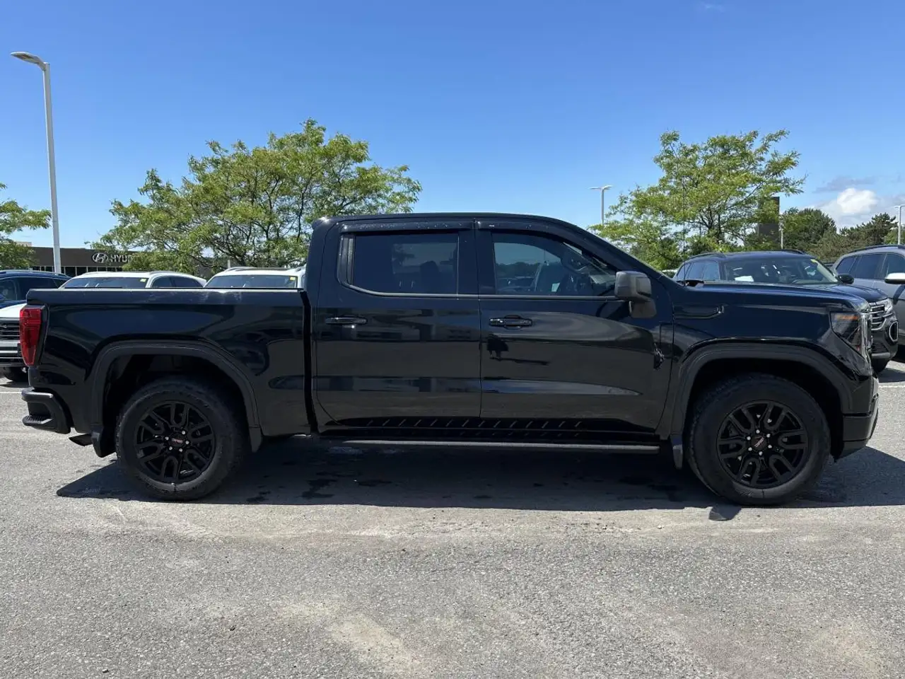 GMC Sierra 1500 photo GMC Sierra 1500