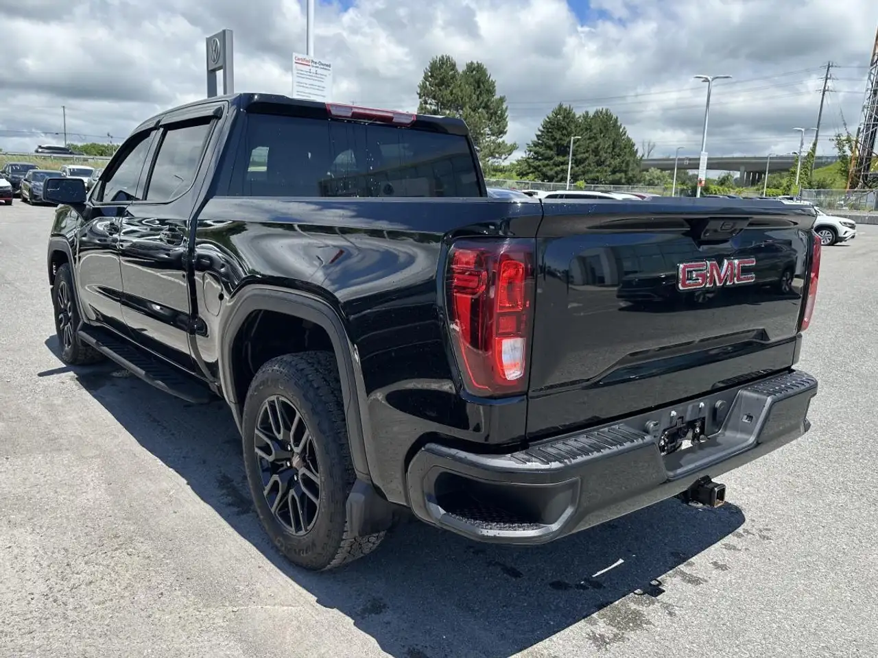 GMC Sierra 1500 photo GMC Sierra 1500