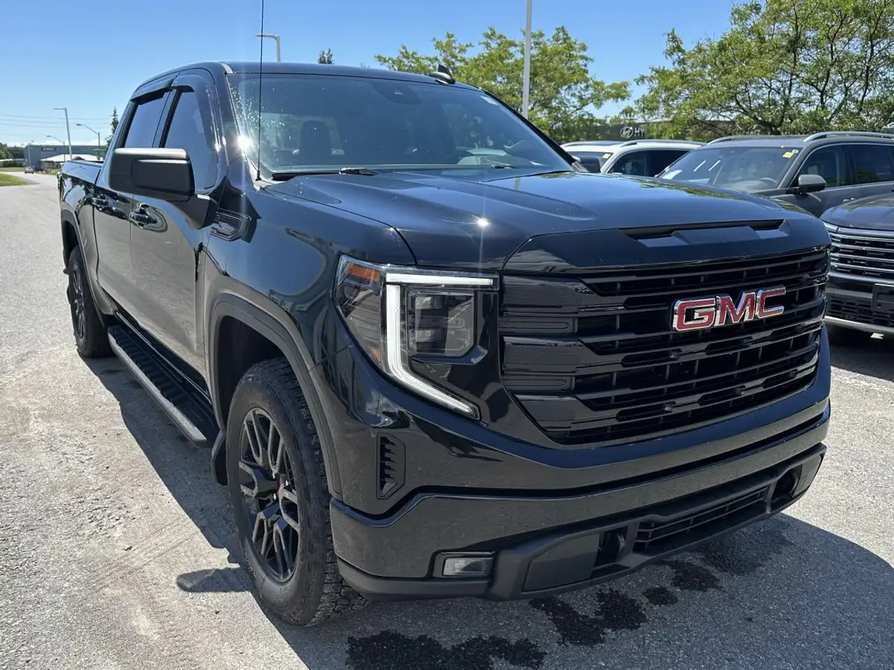 GMC Sierra 1500 photo GMC Sierra 1500