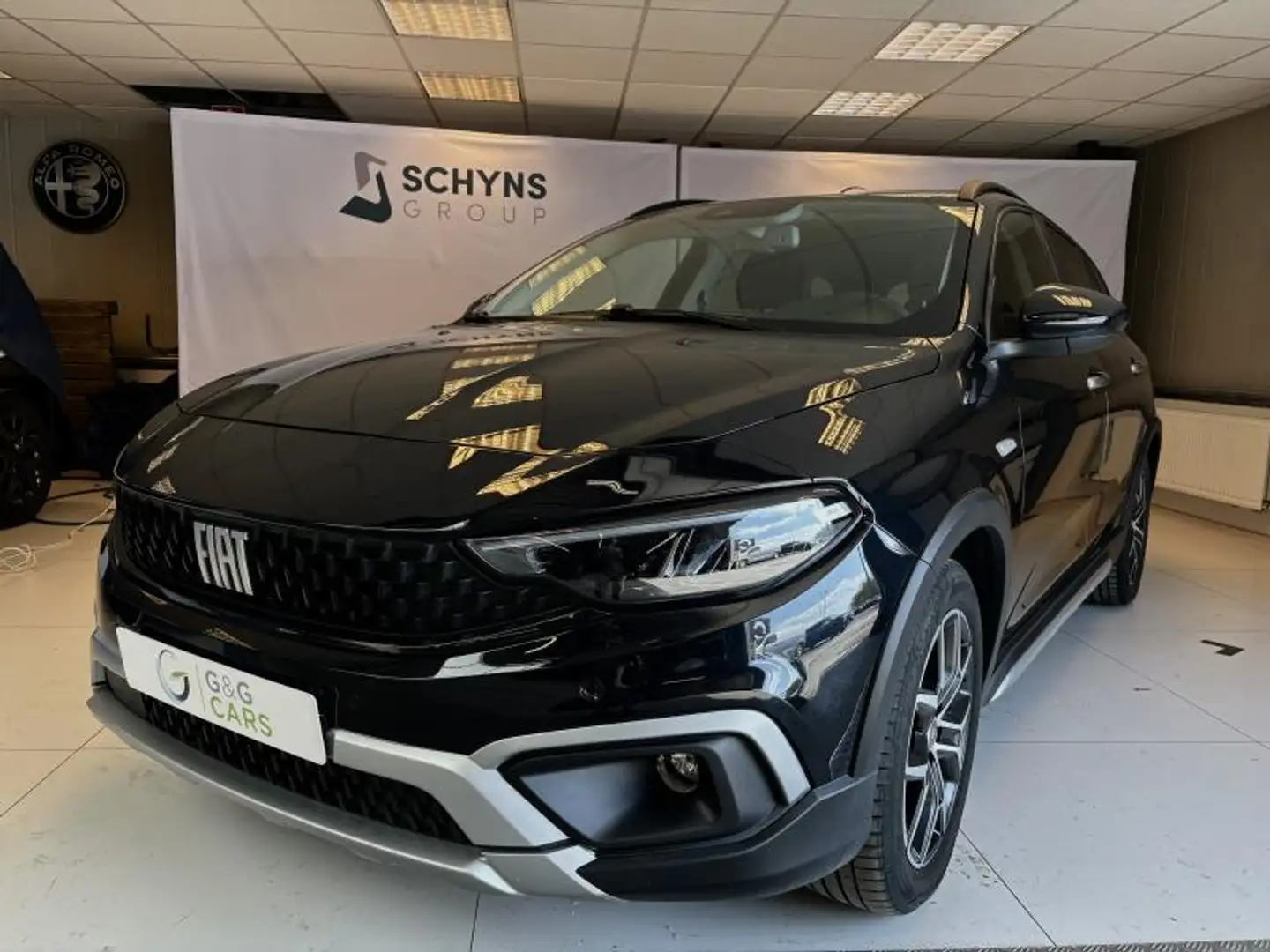 Fiat Tipo CROSS HYBRIDE Schwarz - 1