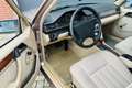 Mercedes-Benz E 200 Schuidak 114.164 km! Airco Oldtimer/Youngtimer Beige - thumbnail 10