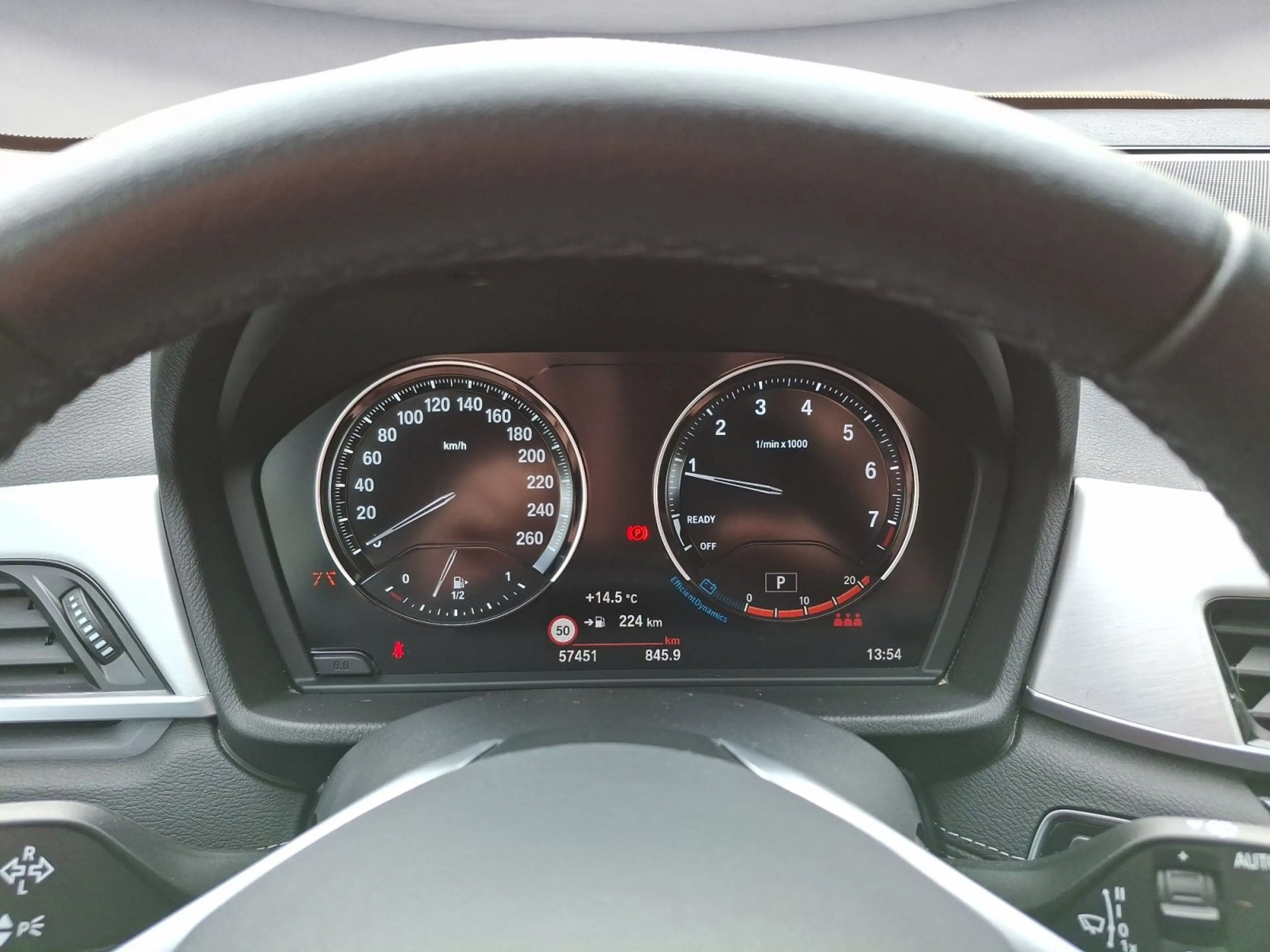BMW X2 sDrive20i Advantage Steptronic DCT PDC AHK — photo 13