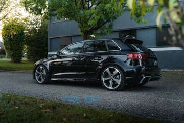 SB 2,5 TFSI quattro S-tronic
