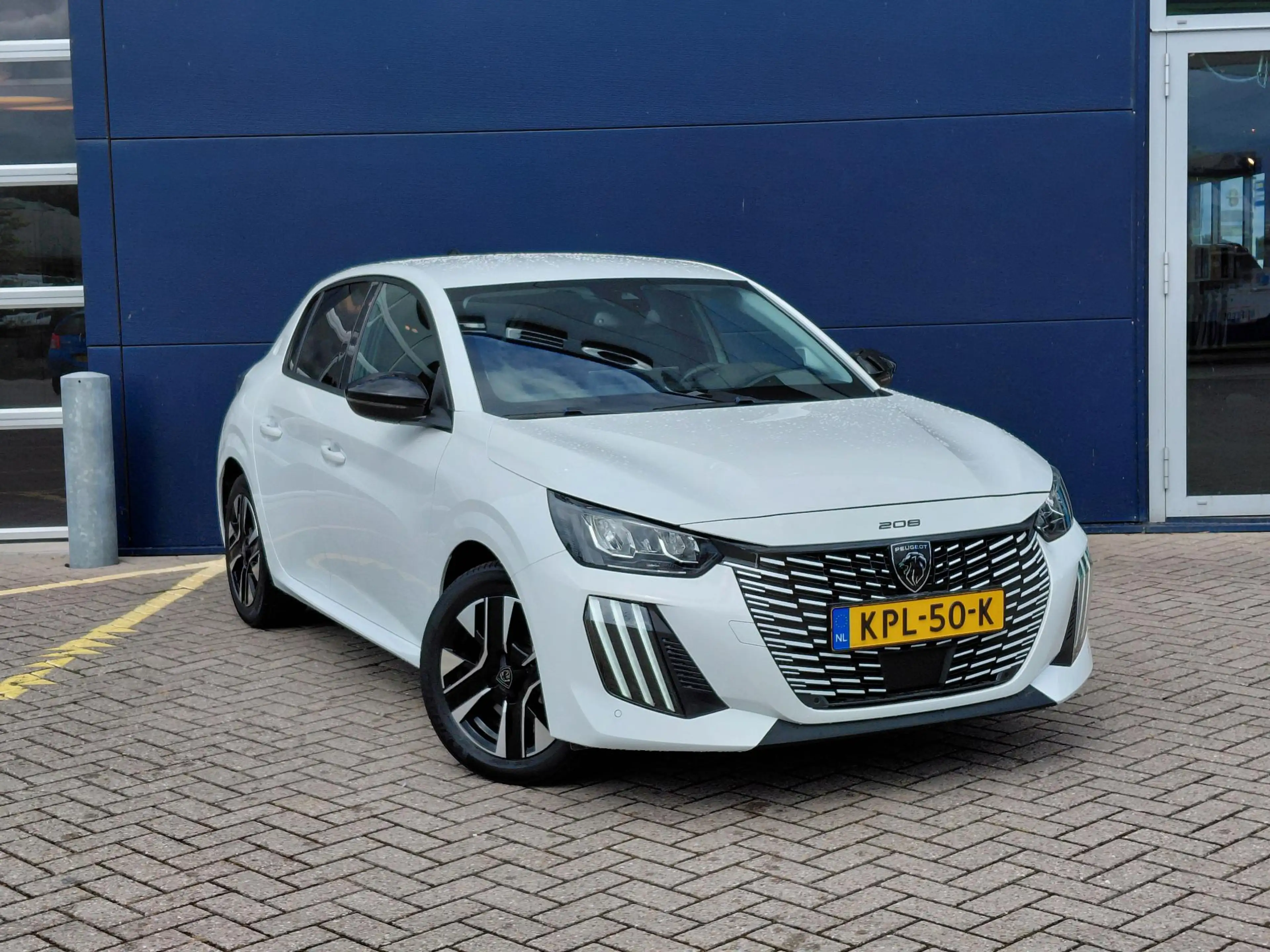 Peugeot 208 1.2 Hybrid 110 e-DCS6 Allure | Parkeerhulp | Cruis — photo 4