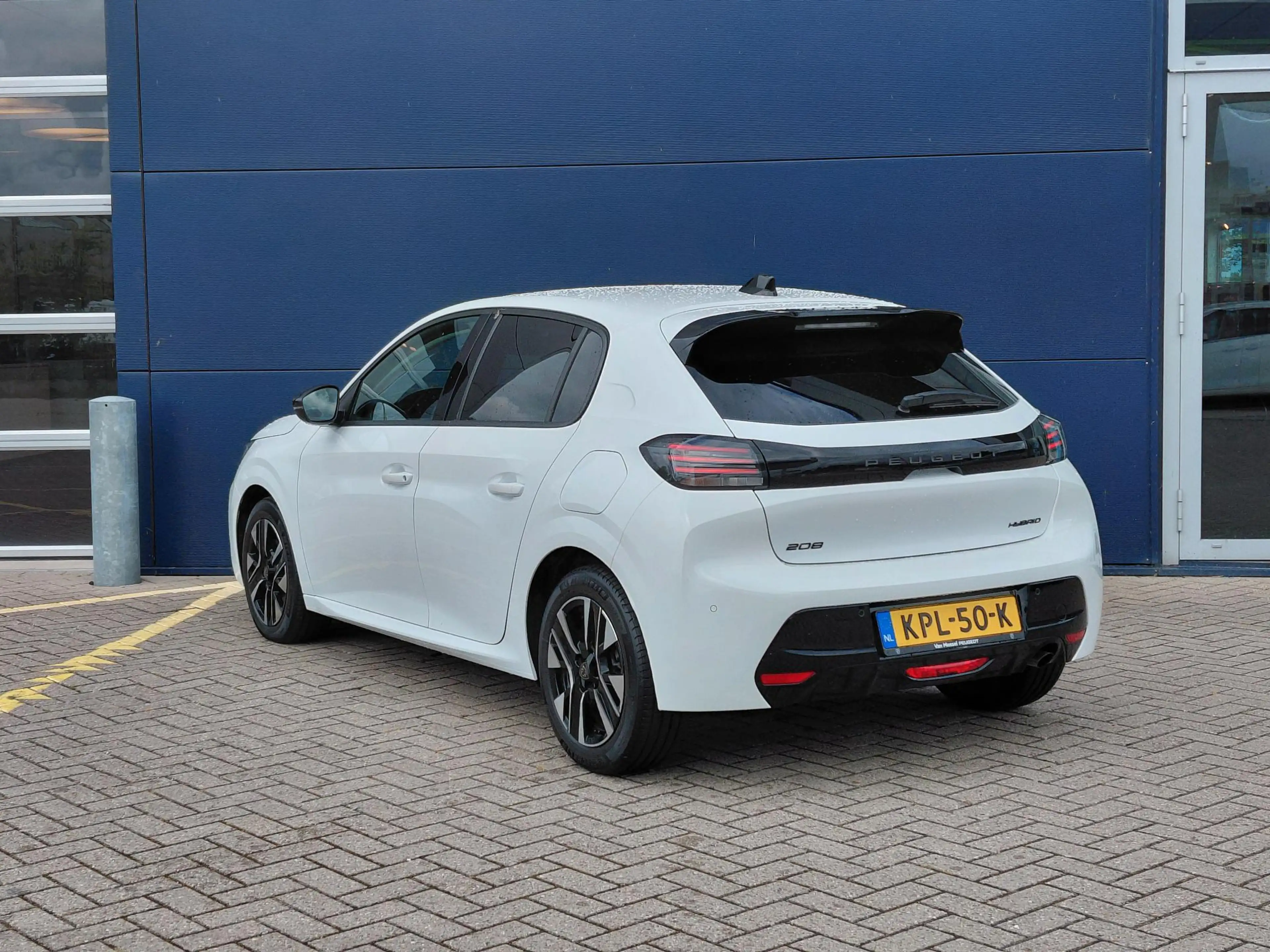 Peugeot 208 1.2 Hybrid 110 e-DCS6 Allure | Parkeerhulp | Cruis — photo 8
