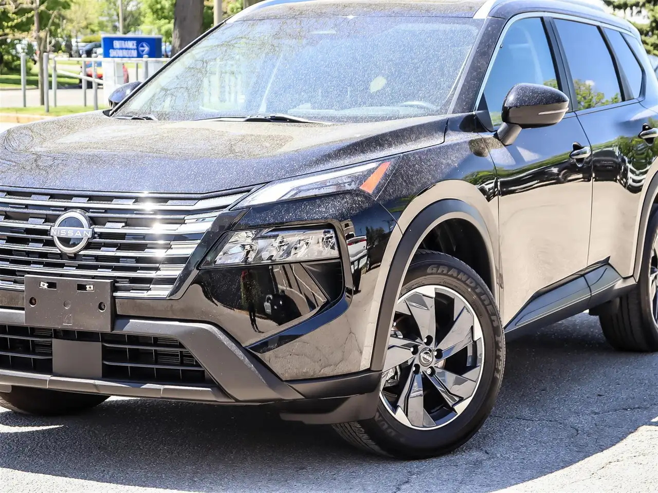 Nissan Rogue снимка Nissan Rogue