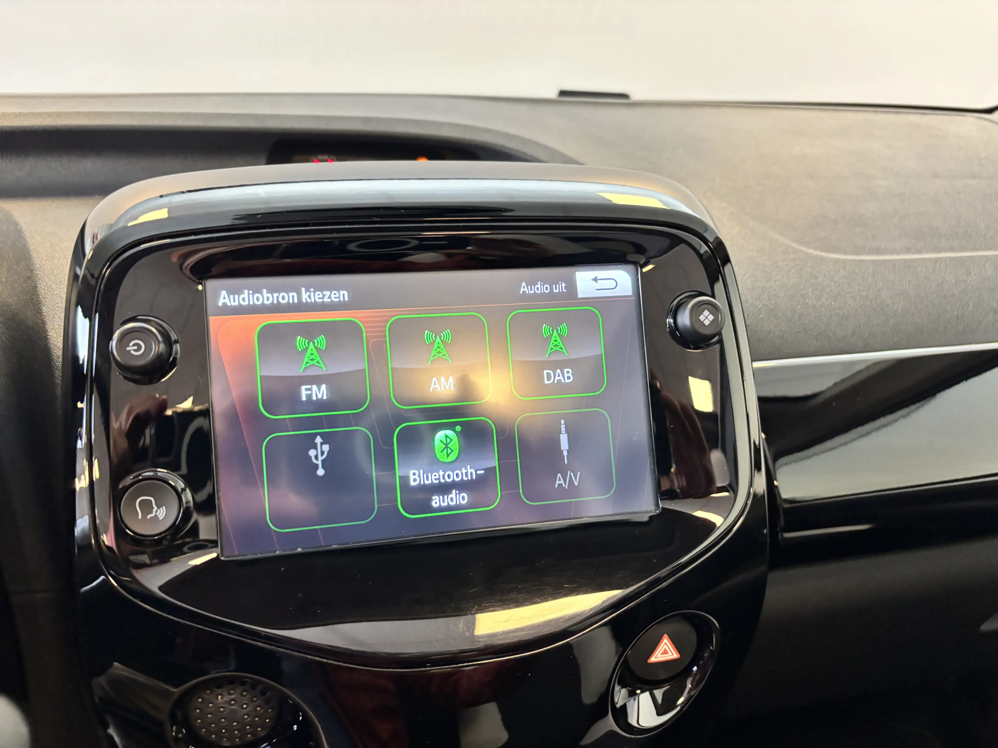 Citroen C1 VTi Airscape Shine Camera | Apple Carplay/Android — photo 16