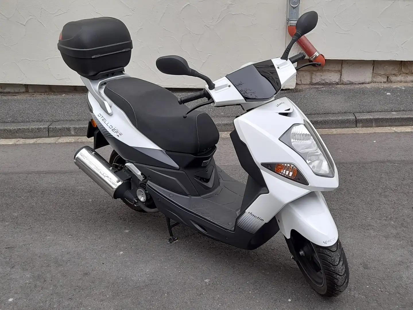 Daelim Otello F.I. SL125R Weiß - 2