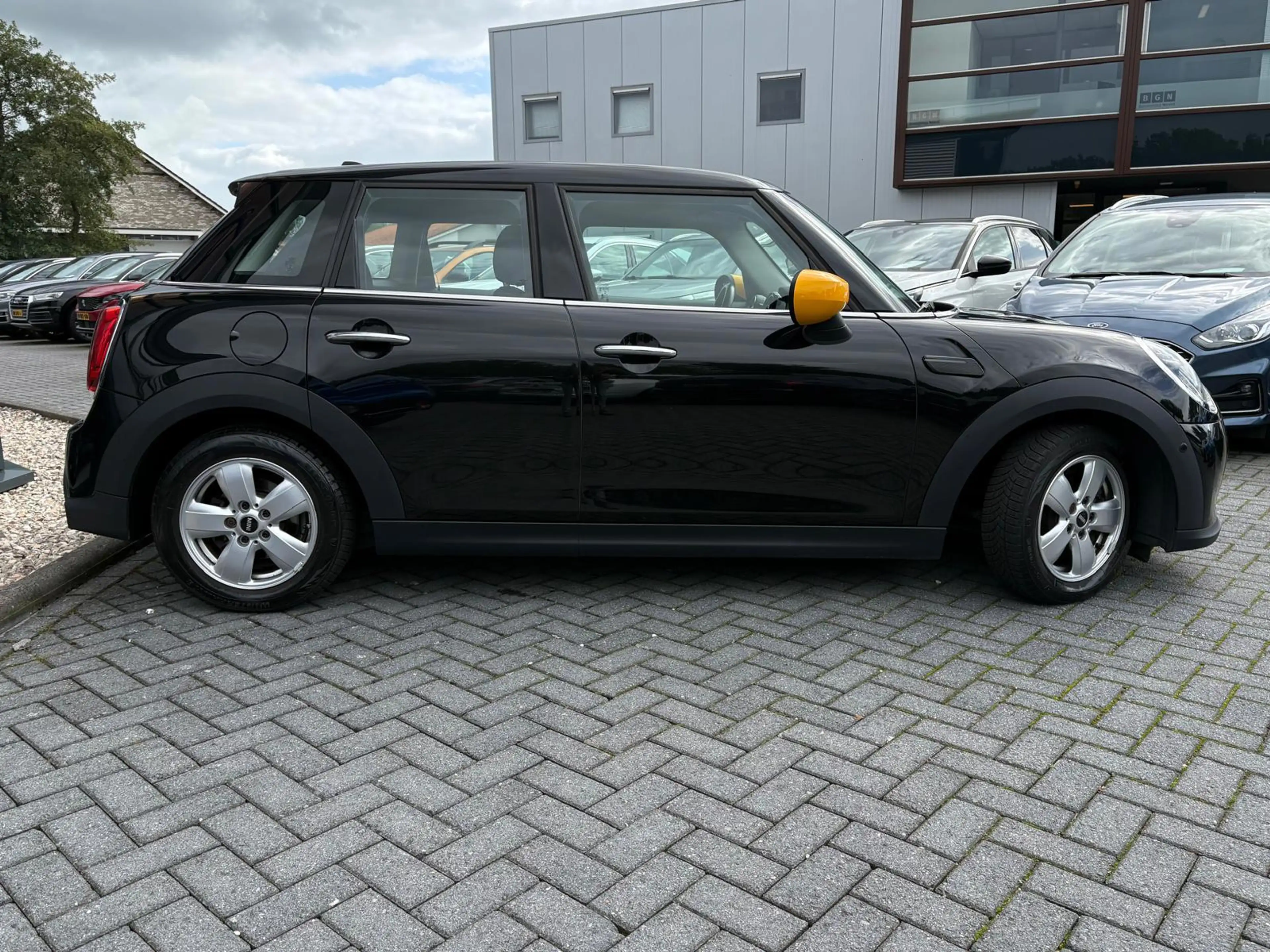 MINI One 5-Deurs 1.5 | Airco | Navi | LMV | PDC | LED | Dea — photo 9