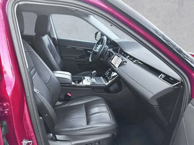 Land Rover Range Rover Evoque view 3