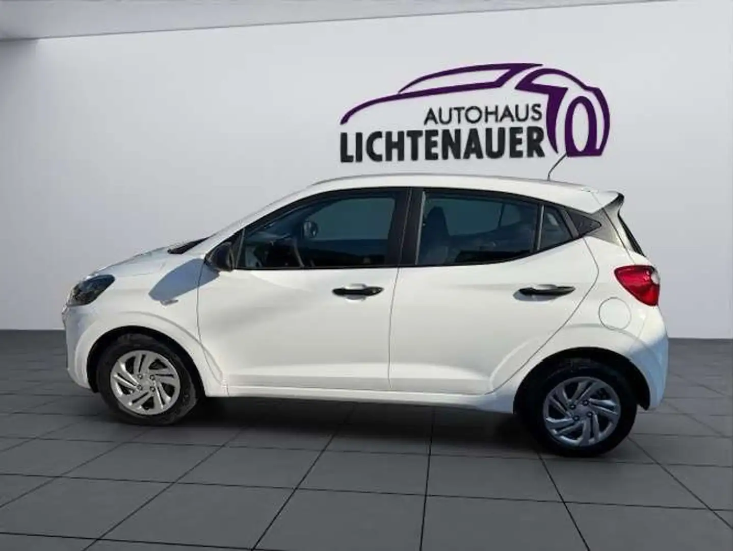 Hyundai i10 1,0 Smart Line Weiß - 2