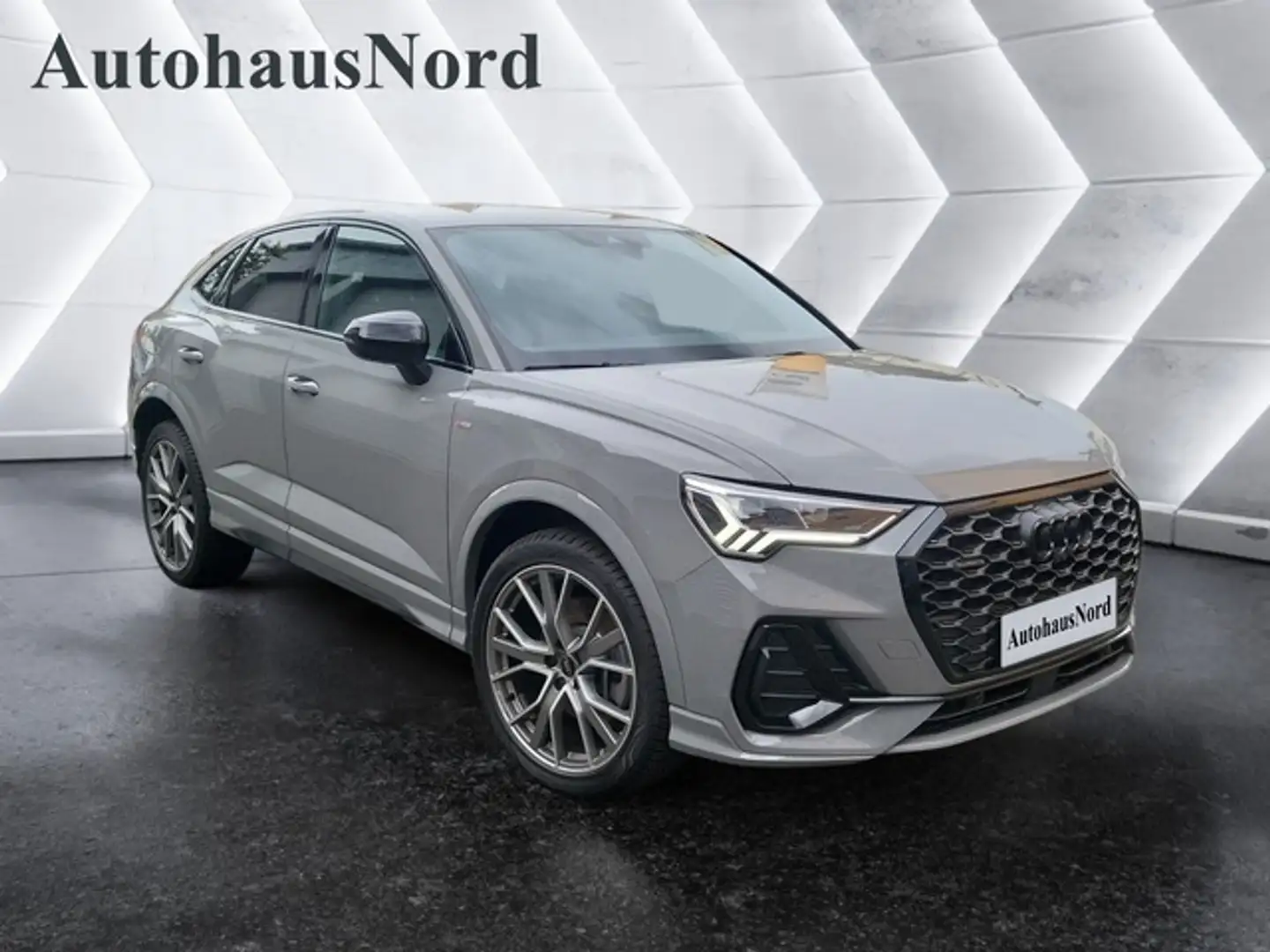 Audi Q3 Sportback 40TDI Excl-Nardo*BLACK-P*20Z*SONOS SOFOR Grijs - 1