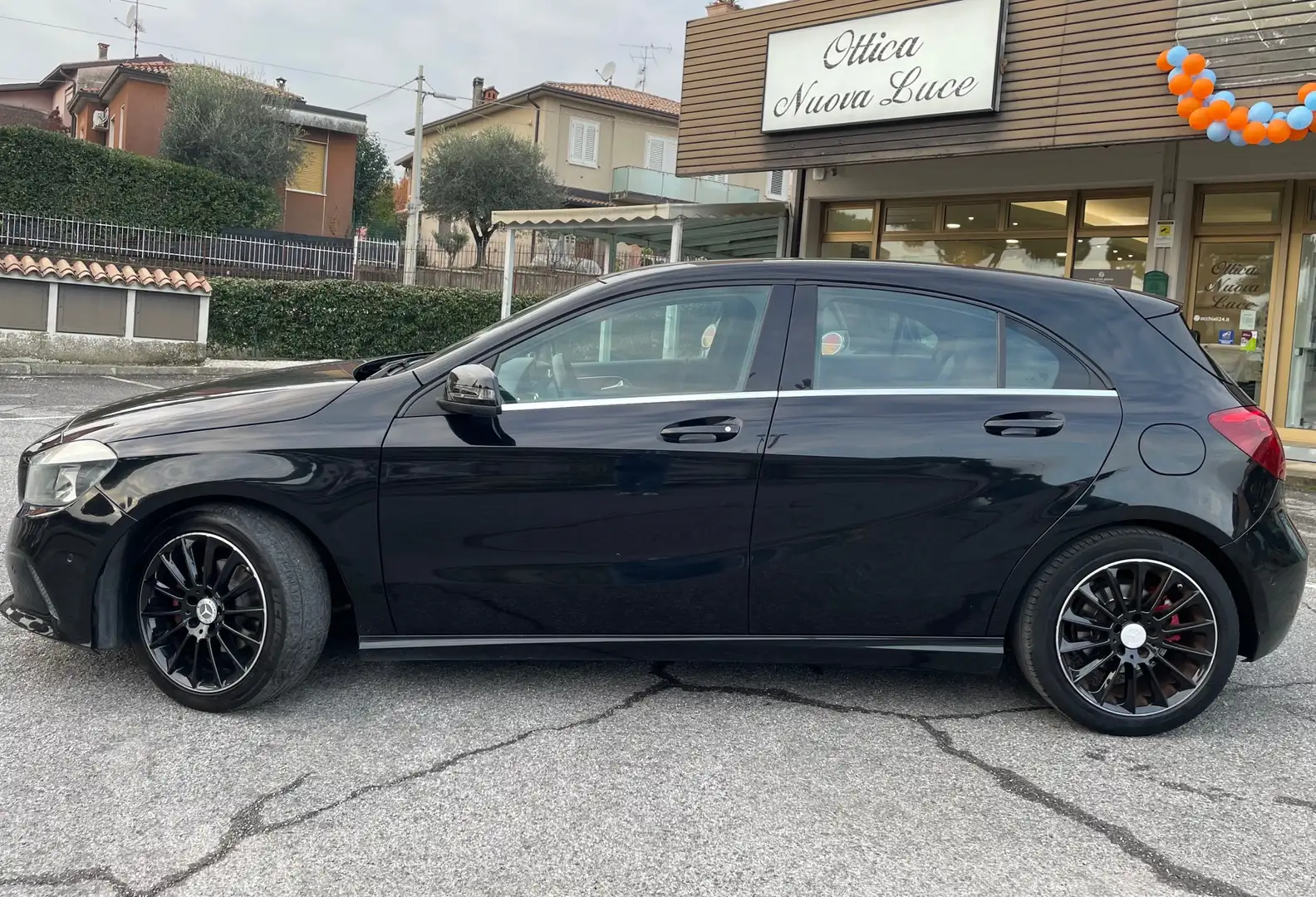 Mercedes-Benz A 180 SPORT 1.5 CERCHI IN LEGA *GARANZIA*FINANZIAMENTO* Noir - 2