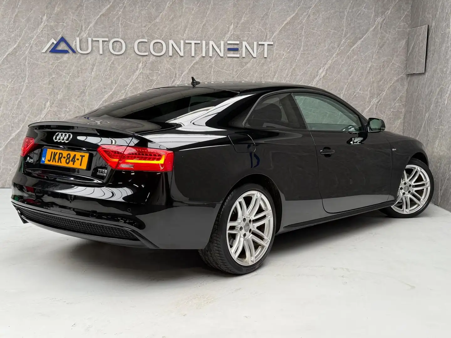 Audi A5 2.0 TFSI quattro 3x S-Line / Dealer Onderhouden Zwart - 2