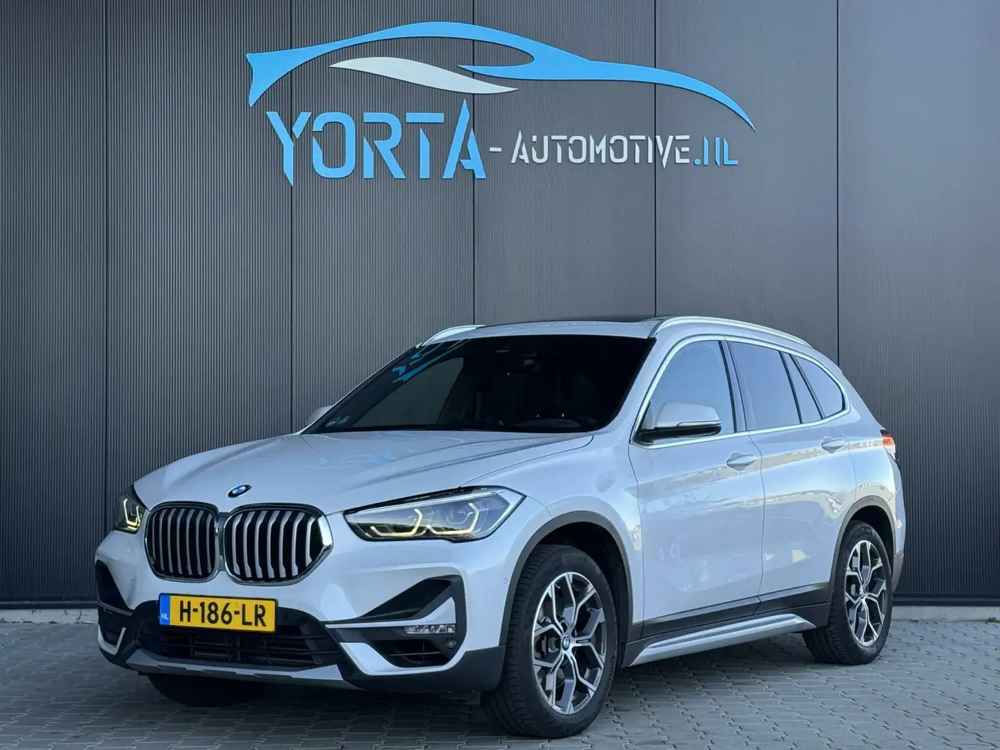 BMW X1 sDrive20i NL AUTO*DEALERONDERHOUDEN*VOL OPTIES*PAR Blanc - 1