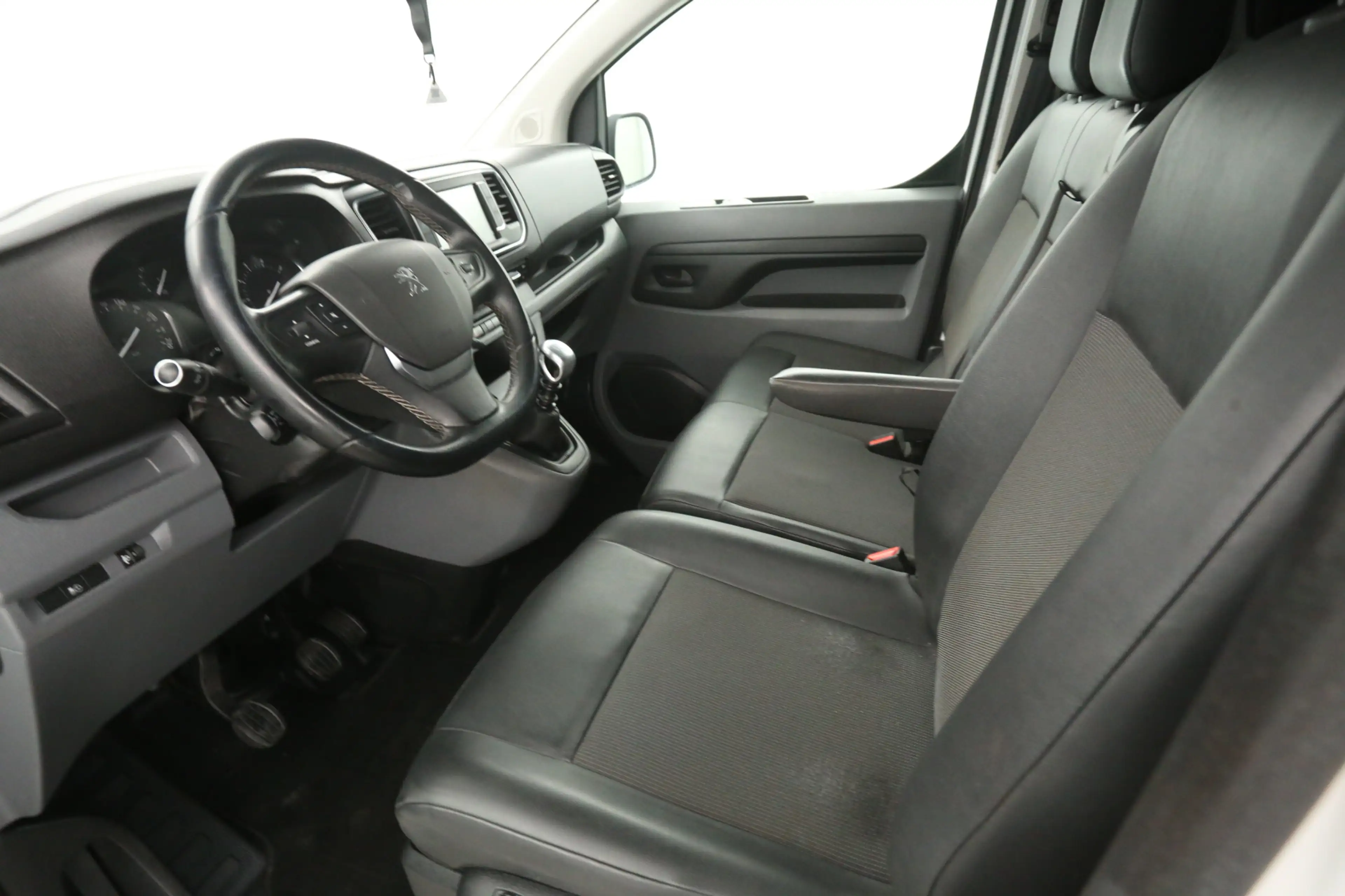 Peugeot Expert 2.0 BlueHDI L2H1 | Clima | Cruise | Carmera | Carp — photo 24