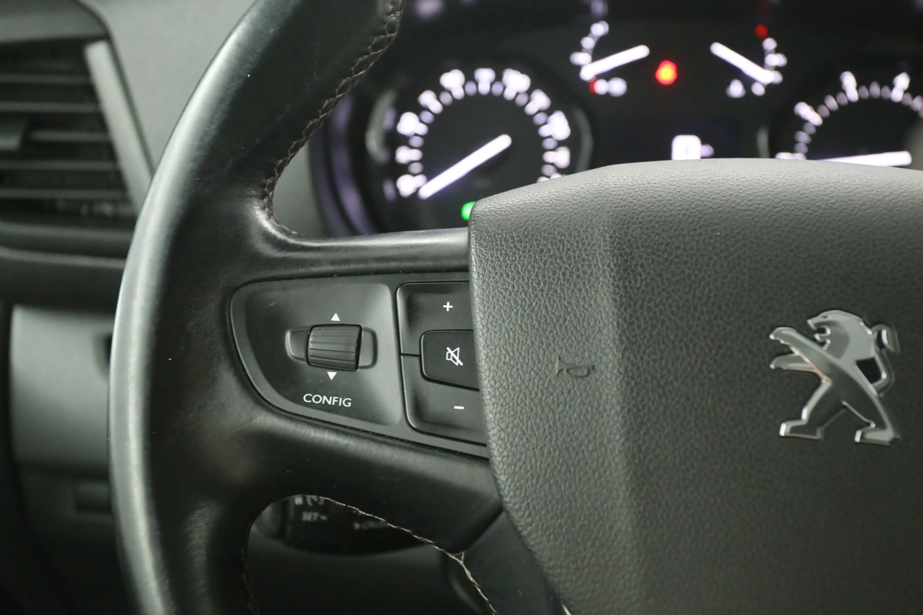Peugeot Expert 2.0 BlueHDI L2H1 | Clima | Cruise | Carmera | Carp — photo 16