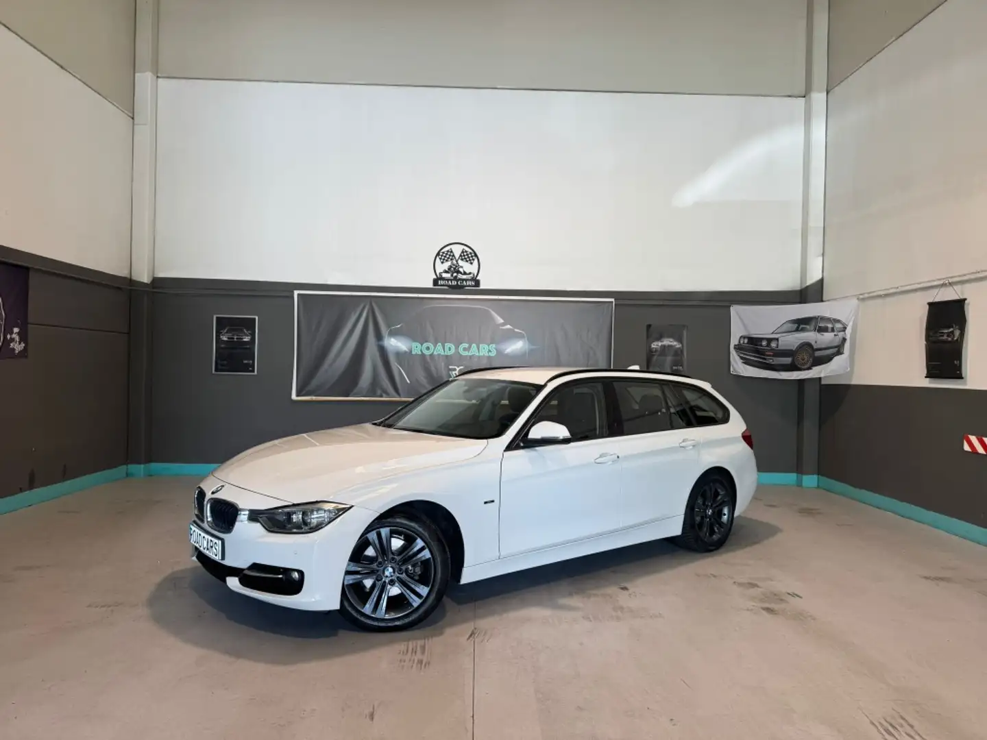 BMW 320 320dA Touring Sport Weiß - 1