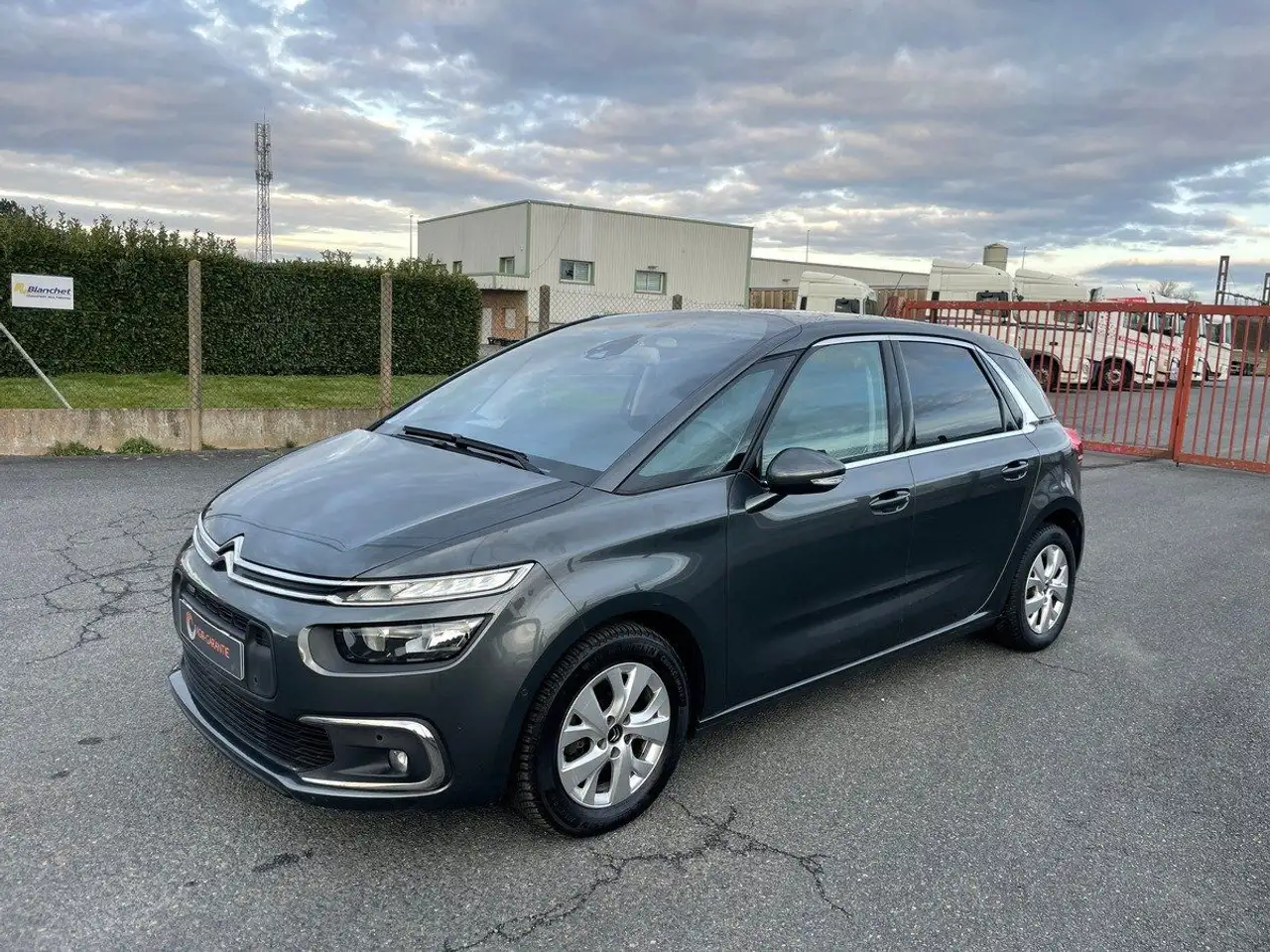 Citroen C4 Picasso 130 cv garantie 12 mois
