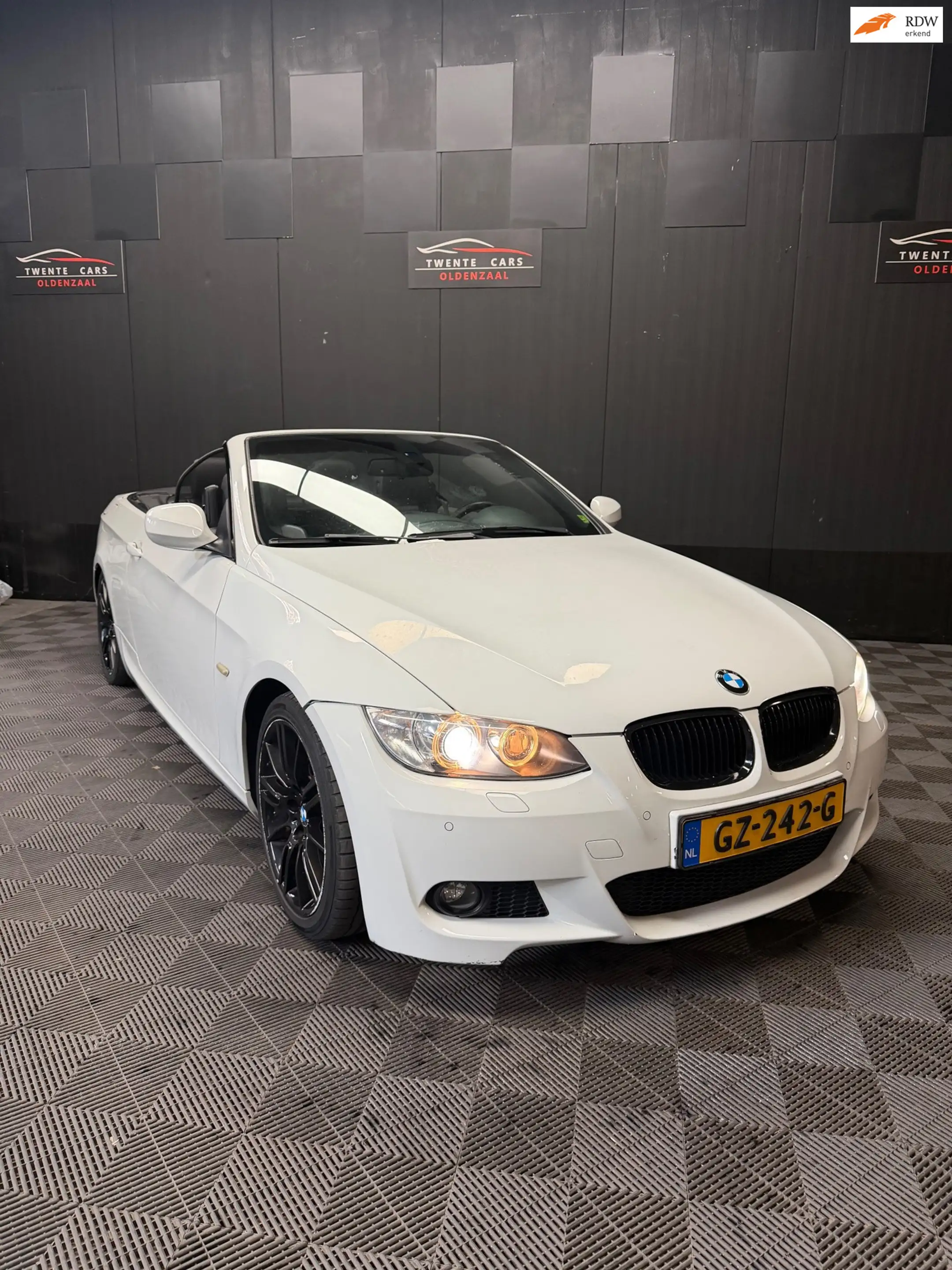 BMW 325 3-serie Cabrio 325i High Executive //M | Xenon | M
