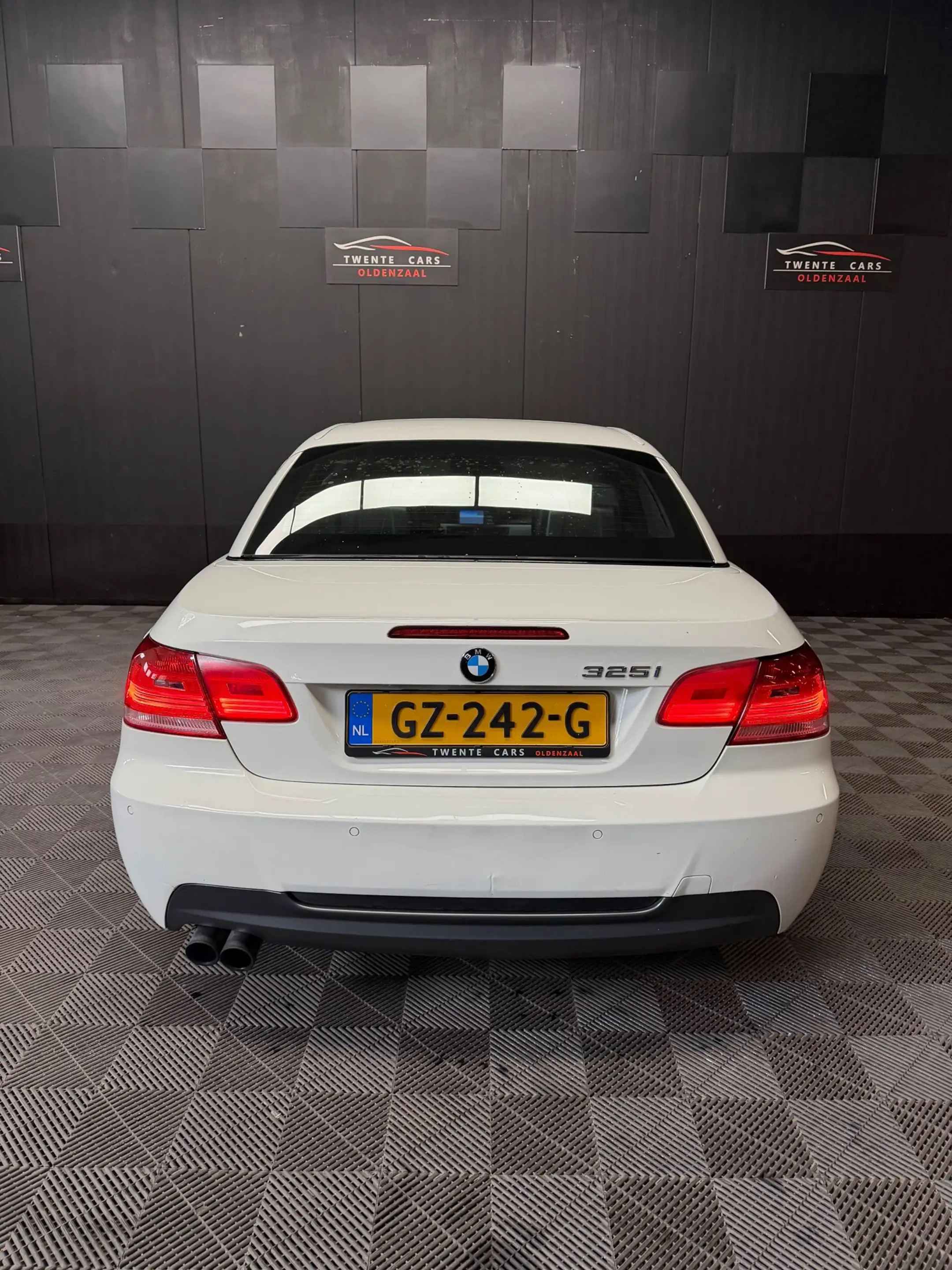 BMW 325 3-serie Cabrio 325i High Executive //M | Xenon | M — photo 7