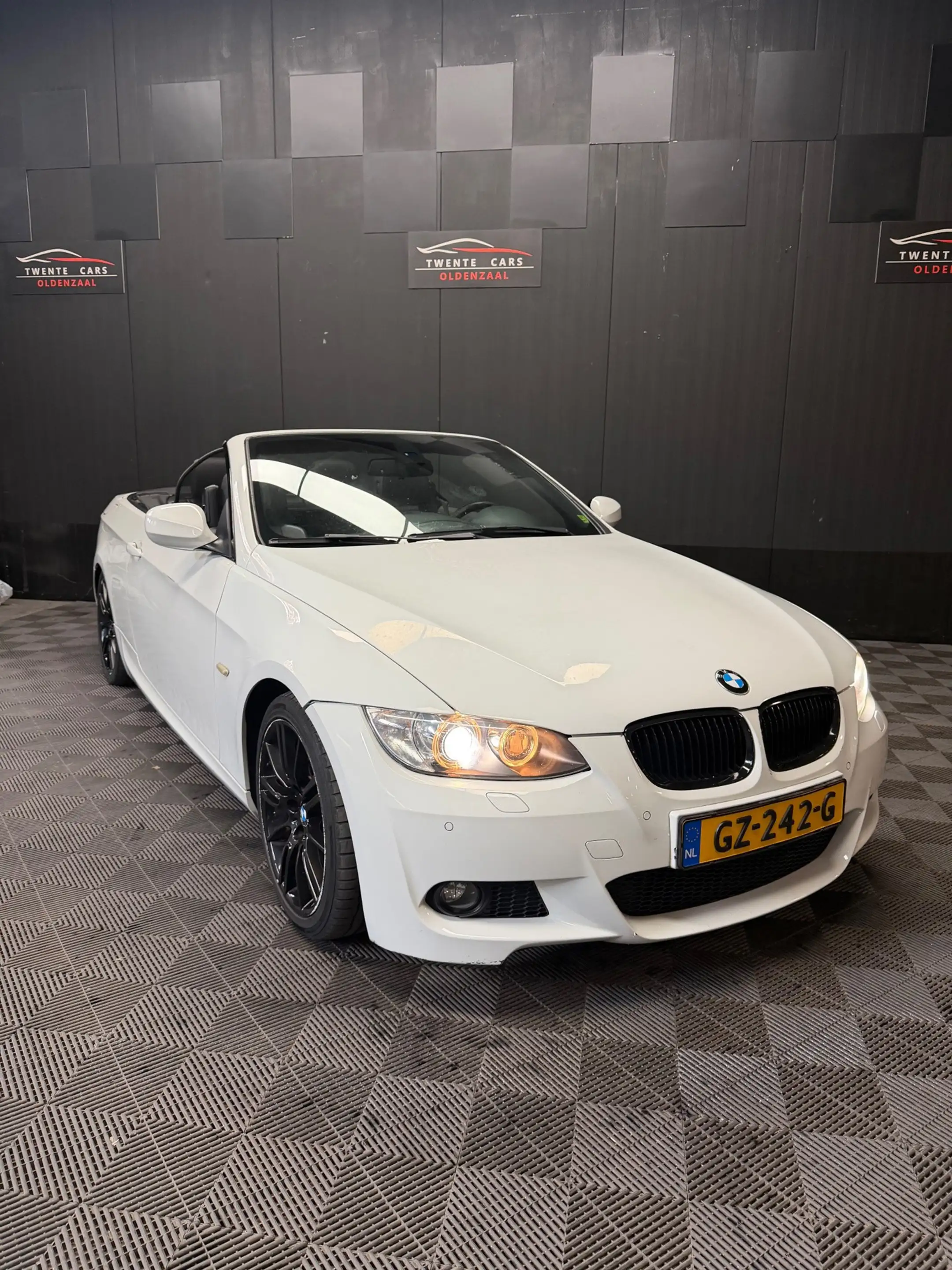 BMW 325 3-serie Cabrio 325i High Executive //M | Xenon | M — photo 2