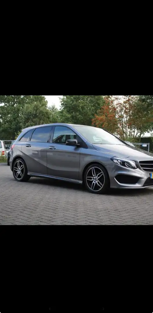 Mercedes-Benz B 180 Mercedes Benz B klasse 180 Business Sol. AMG Night Grijs - 2