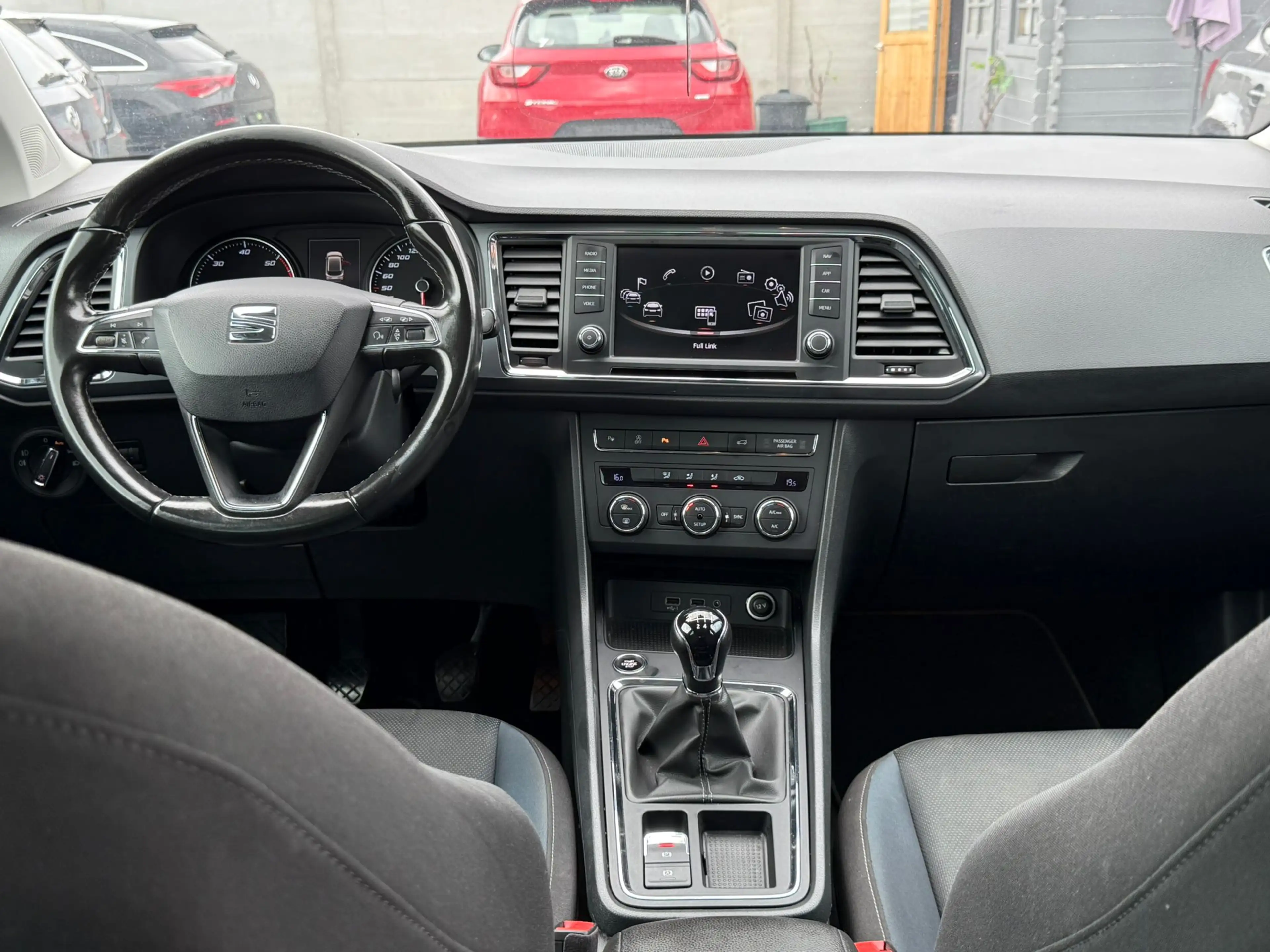 SEAT Ateca 1.6CR TDI — photo 10
