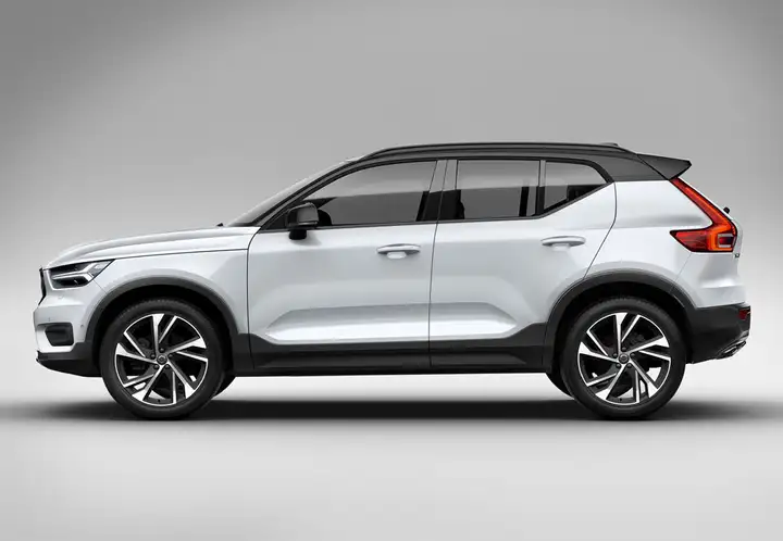 Volvo XC40 T2 Momentum Core man 2021, foto 27