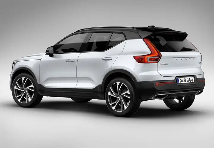 Volvo XC40 T2 Momentum Core man 2021, foto 38