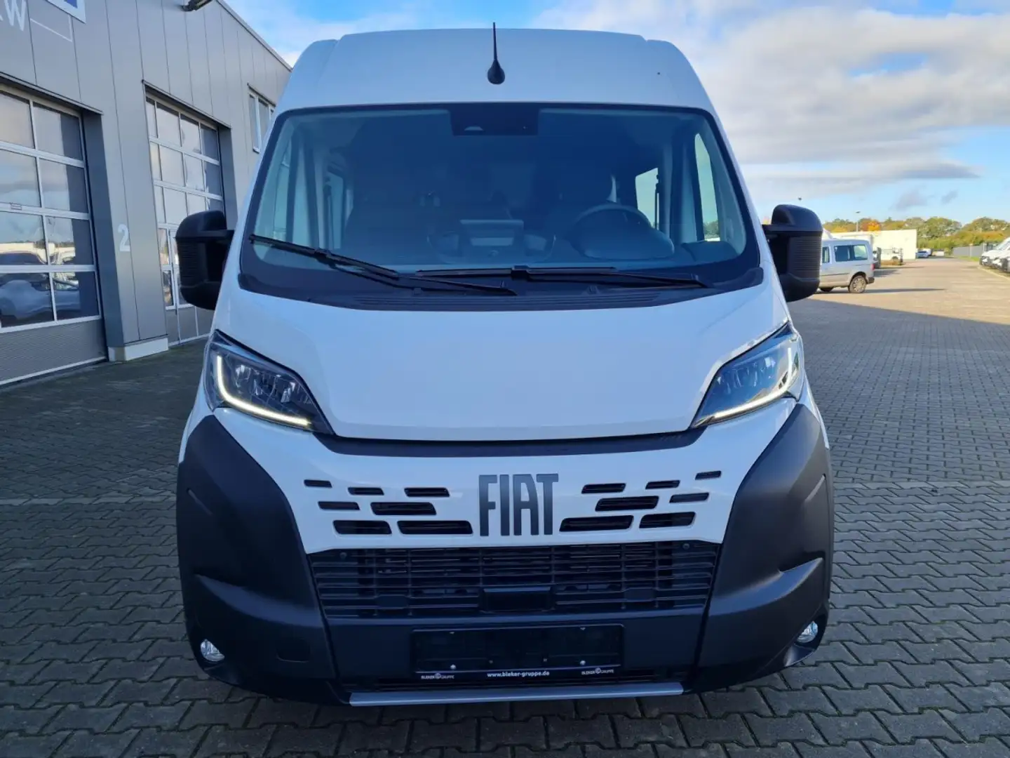 Fiat Ducato 35 Kasten Doka 6-Sitze L3H2 AG KLIMA Navi Weiß - 2