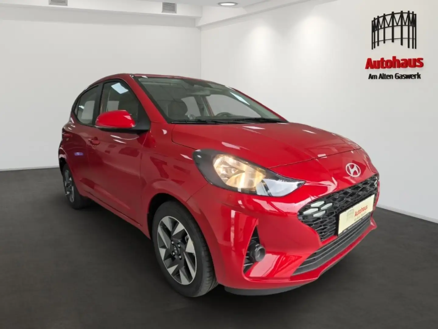 Hyundai i10 TREND+NAVI+SITZHEIZUNG+KAMERA+KLIMA+LENKRADHZG Rot - 2