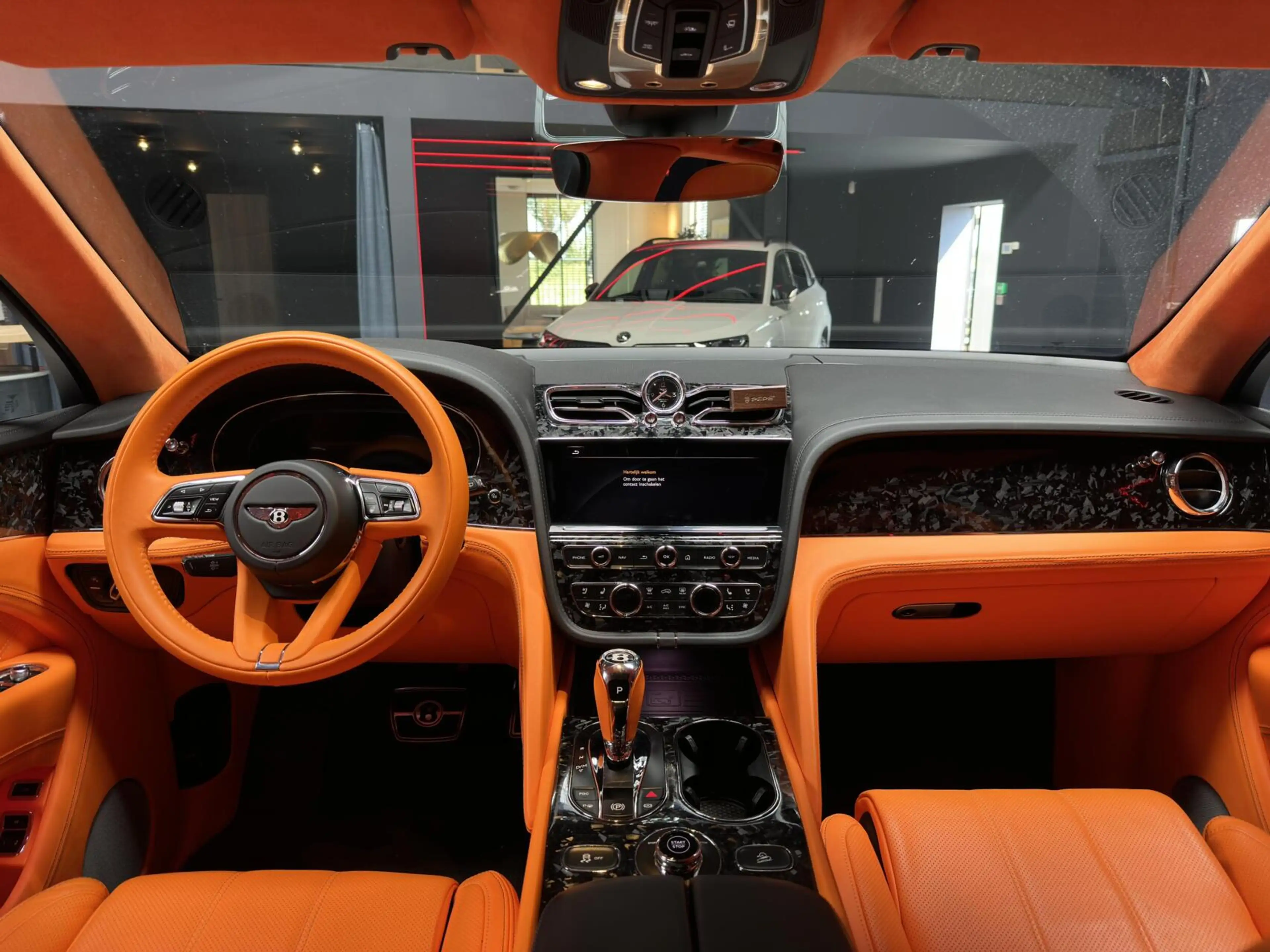 Bentley Bentayga 3.0 V6 Hybrid |CARBON|PANO|MASSAGE|24"VOSSEN — photo 9
