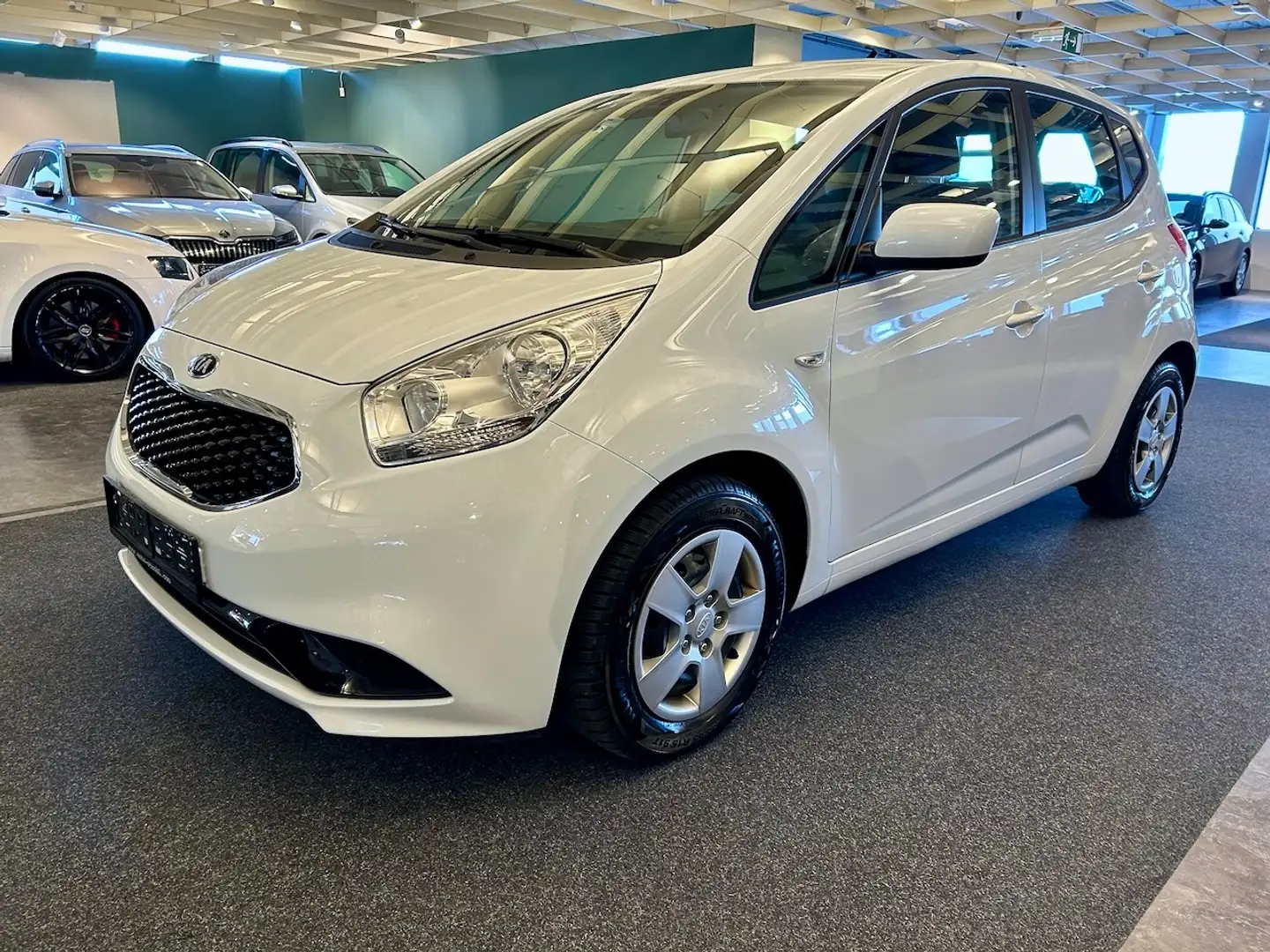 Kia Venga 1,4 CRDi 20 Jahre Edition Titan *1. Besitz* Weiß - 1