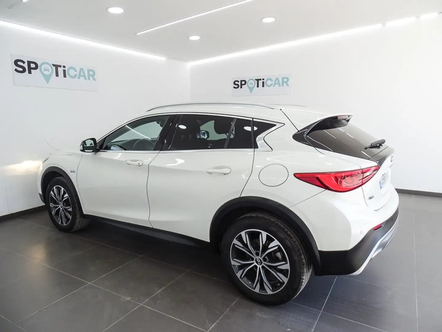 Infiniti QX30 2.2d Premium AWD 7DCT Blanco - 2