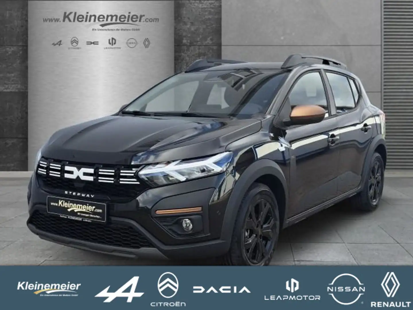Dacia Sandero Stepway TCe 110 Extreme*SHZ*RFK*uvm. Schwarz - 1