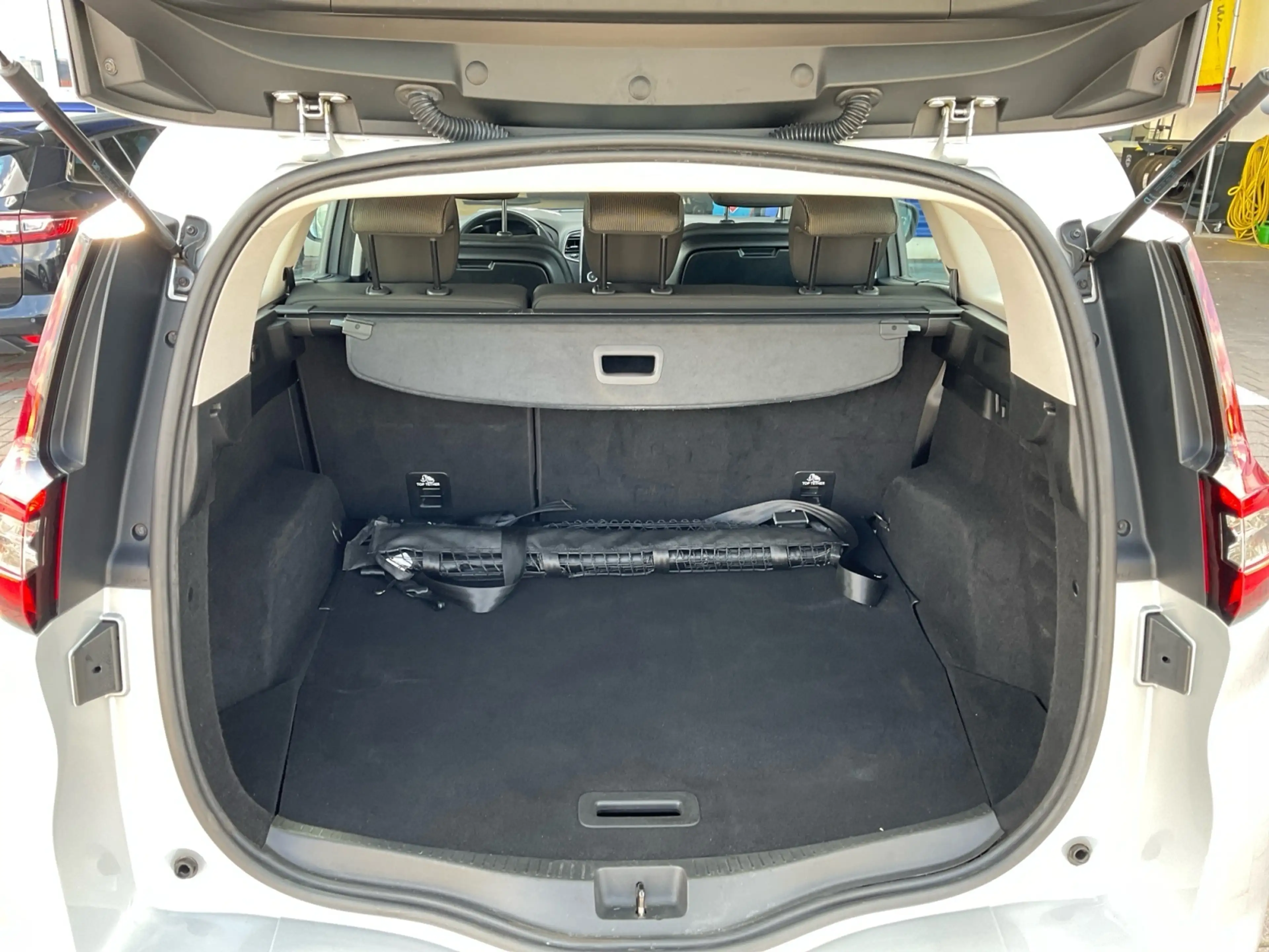 Renault Grand Scenic BUSINESS Edition BLUE dCi 120 EDC — photo 6