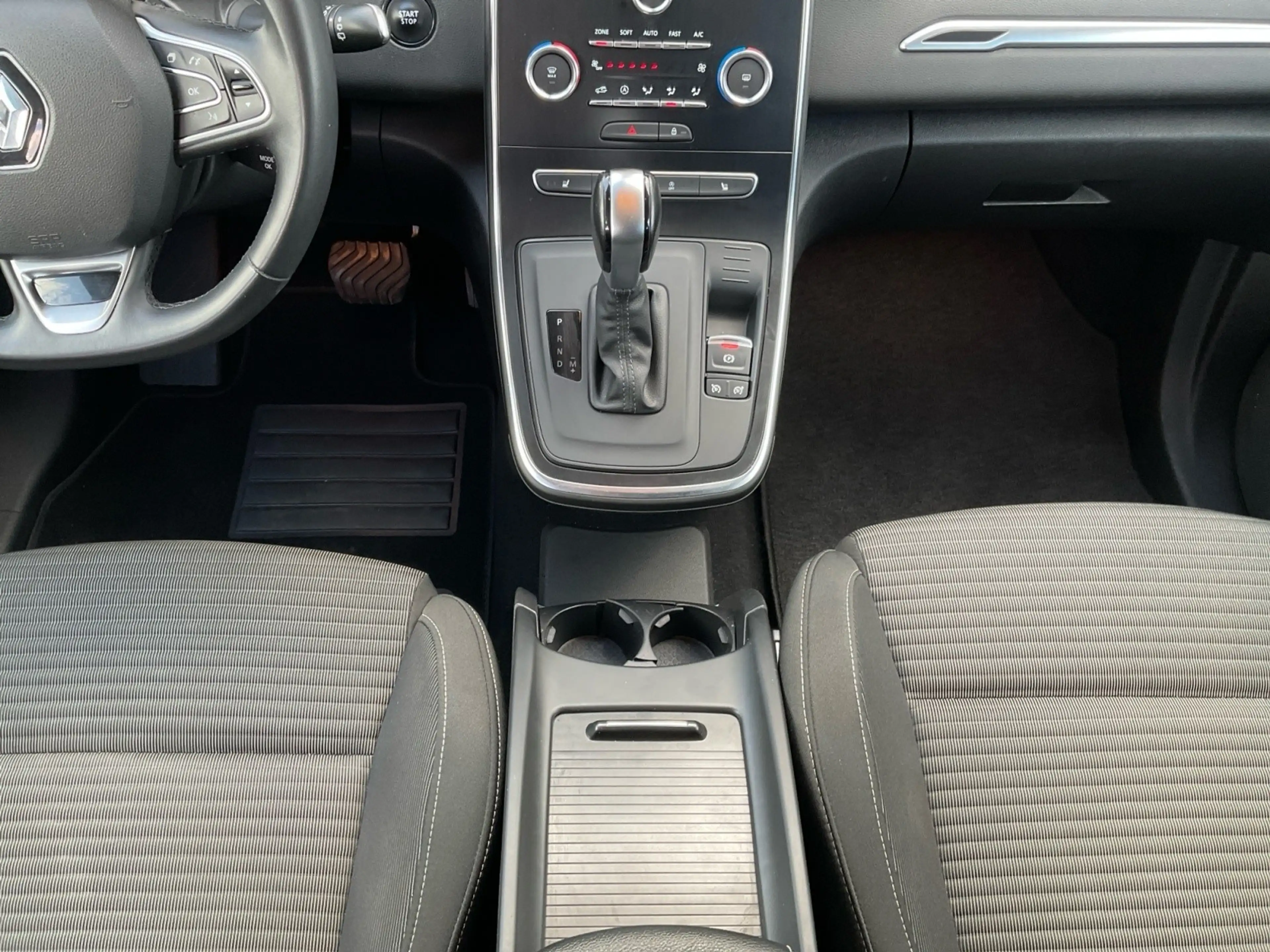 Renault Grand Scenic BUSINESS Edition BLUE dCi 120 EDC — photo 10