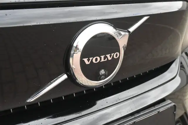 Volvo XC40 view 9