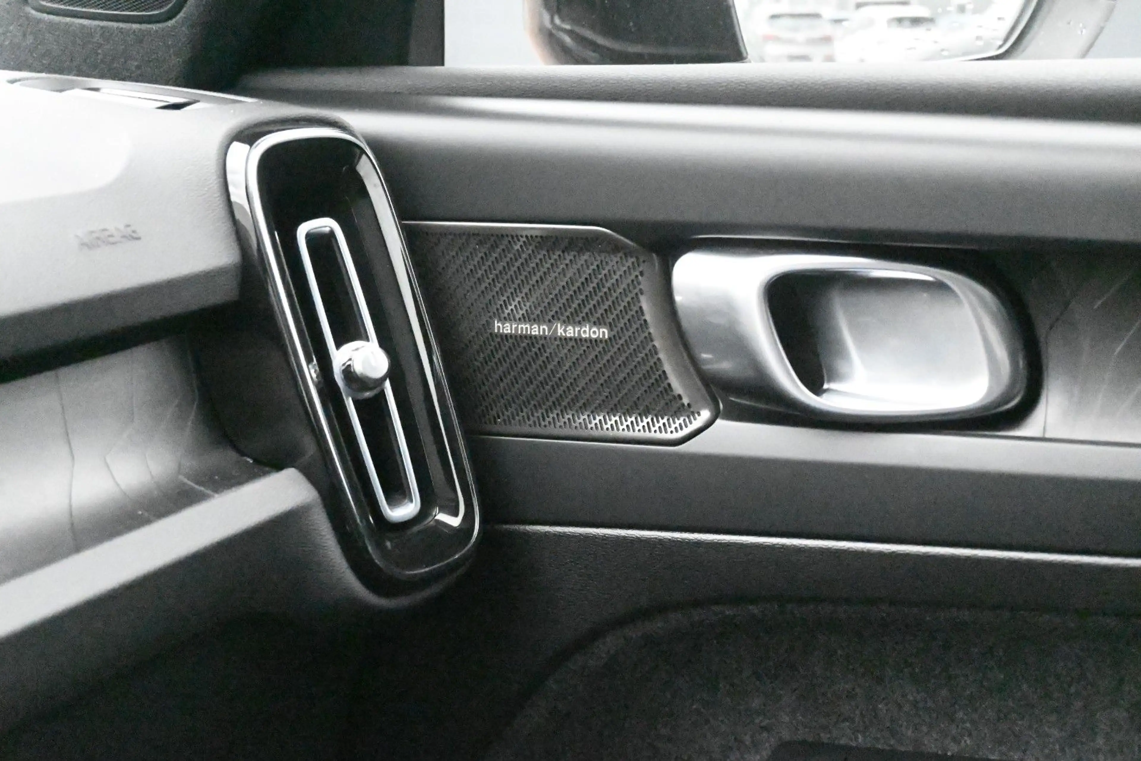 Volvo XC40 Twin Motor AWD Ultimate*PANO*360°*ACC*AHK — photo 30