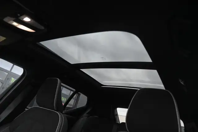 Volvo XC40 view 28