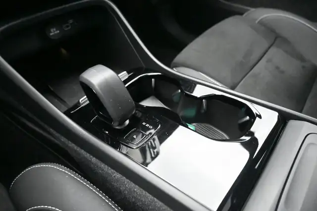 Volvo XC40 view 26